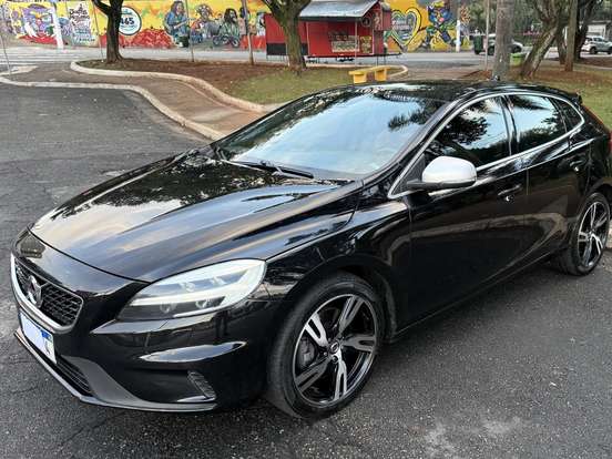 VOLVO-V40-2.0 T5 R-DESIGN GASOLINA 4P AUTOMÁTICO VOLVO-V40-2018