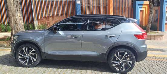 VOLVO-XC40-2.0 T5 GASOLINA R-DESIGN AWD GEARTRONIC VOLVO-XC40-2018