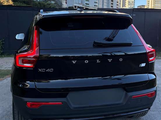 VOLVO-XC40-P6 RECHARGE ELECTRIC PLUS VOLVO-XC40-2023