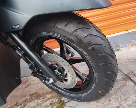 YAMAHA-FLUO 125 HYBRID CONNECTED ABS-2026