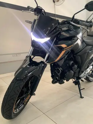YAMAHA FZ25 FAZER ABS 