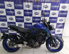 YAMAHA MT-09 YAMAHA MT-09
