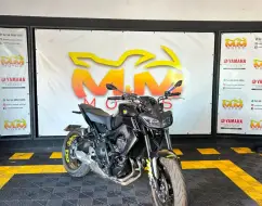 YAMAHA MT-09 YAMAHA MT-09