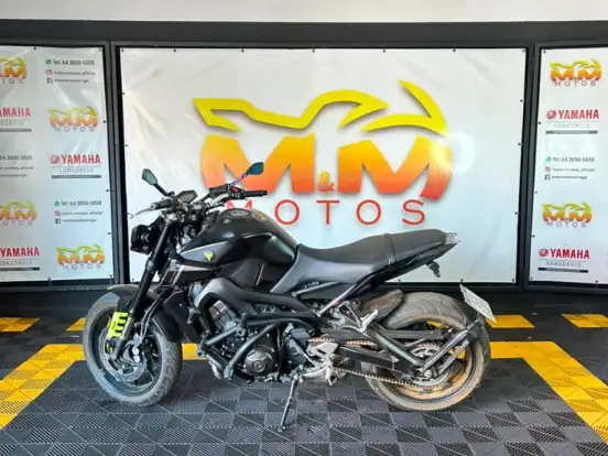 YAMAHA-MT-09 YAMAHA-MT-09-2023