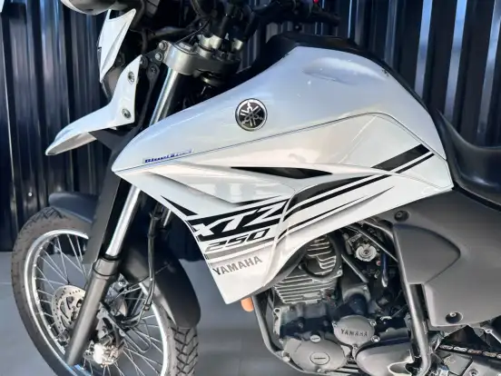 YAMAHA-XTZ 250 LANDER-2019