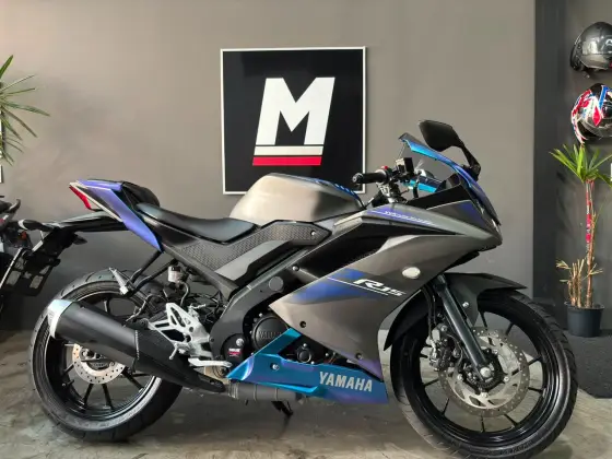 YAMAHA YZF R15 