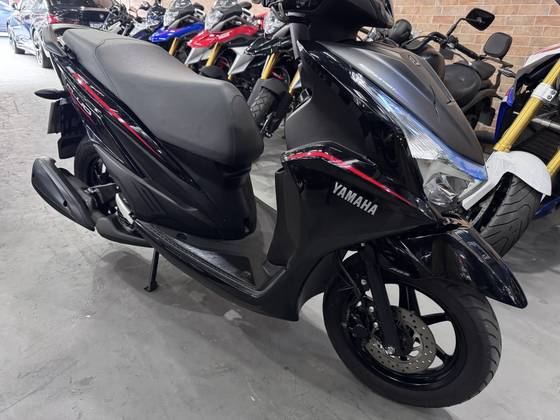 YAMAHA FLUO 125 HYBRID CONNECTED ABS 