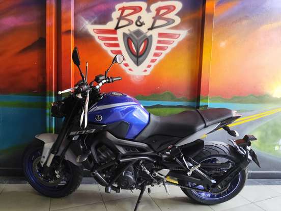 YAMAHA-MT-09 YAMAHA-MT-09-2021