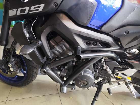 YAMAHA-MT-09 YAMAHA-MT-09-2021