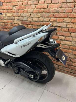 YAMAHA-TMAX-2013