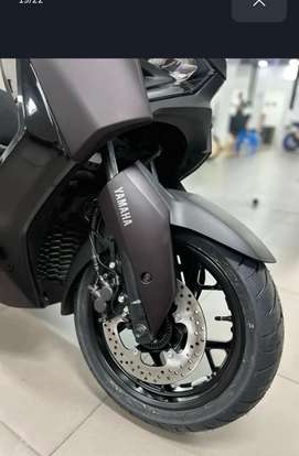 YAMAHA-XMAX 300 CONNECTED ABS-2025