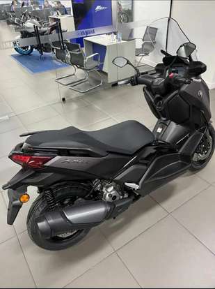 YAMAHA-XMAX 300 CONNECTED ABS YAMAHA-XMAX 300 CONNECTED ABS-2025