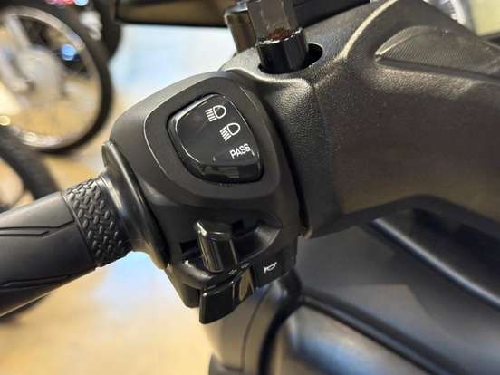 YAMAHA-XMAX ABS YAMAHA-XMAX ABS-2023