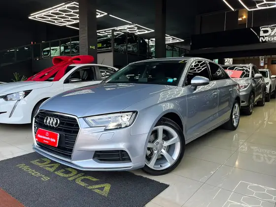 AUDI A3 1.4 TFSI SEDAN AMBIENTE 16V FLEX 4P TIPTRONIC AUDI A3 1.4 TFSI SEDAN AMBIENTE 16V FLEX 4P TIPTRONIC