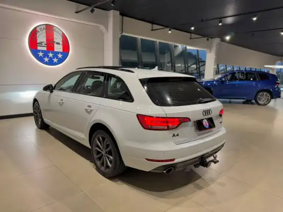 AUDI-A4-2.0 TFSI AMBIENTE AVANT GASOLINA 4P S TRONIC AUDI-A4-2017