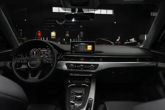 AUDI-A4-2016