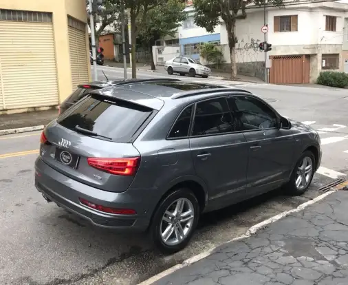 AUDI-Q3-2018