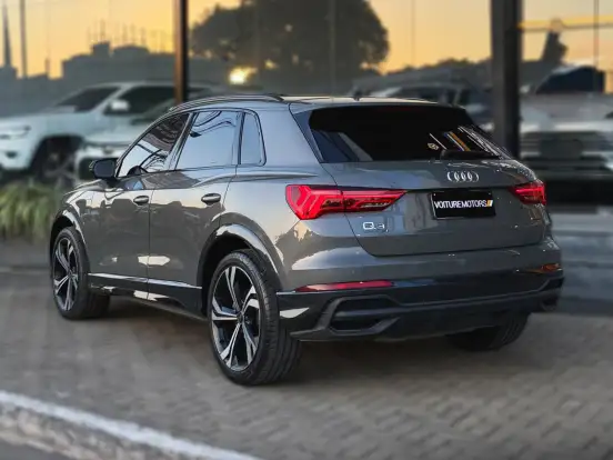 AUDI-Q3-2.0 40 TFSI GASOLINA PERFORMANCE BLACK PLUS QUATTRO TIPTRONIC AUDI-Q3-2023
