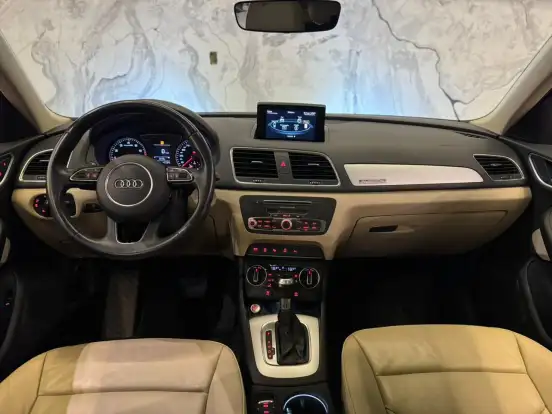 AUDI-Q3-2018