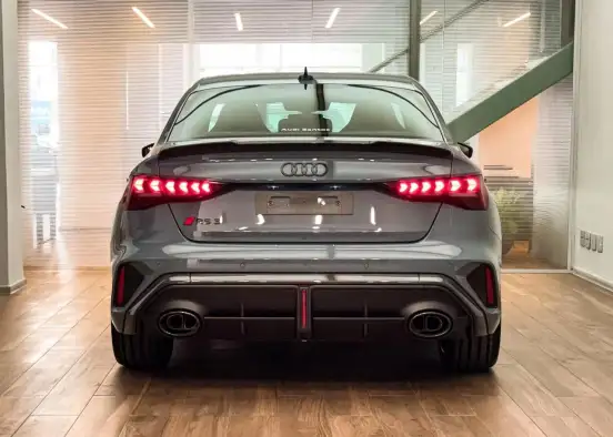 AUDI-RS3-2025