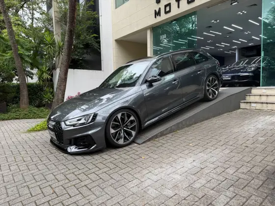 AUDI RS4 2.9 V6 FSI GASOLINA AVANT QUATTRO TIPTRONIC AUDI RS4 2.9 V6 FSI GASOLINA AVANT QUATTRO TIPTRONIC