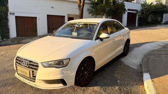 AUDI A3 1.4 TFSI SEDAN ATTRACTION 16V GASOLINA 4P S-TRONIC