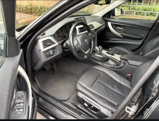 BMW-320i-2014