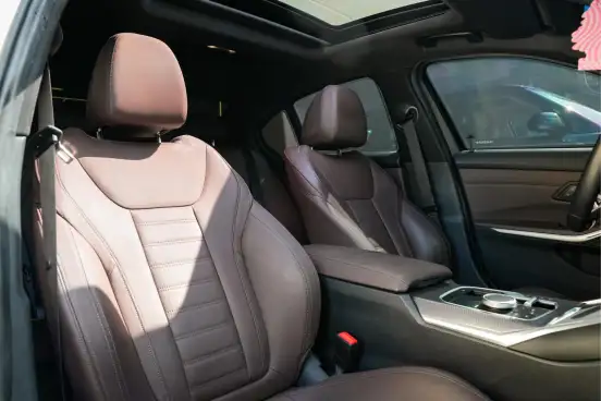 BMW-320i-2024