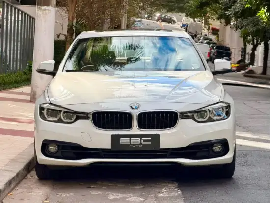 BMW-320i-2018