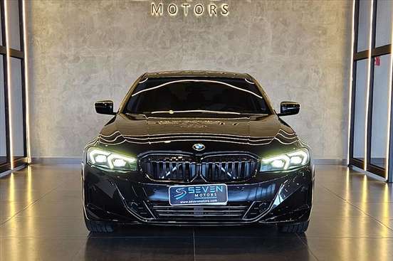 BMW-320i-2023
