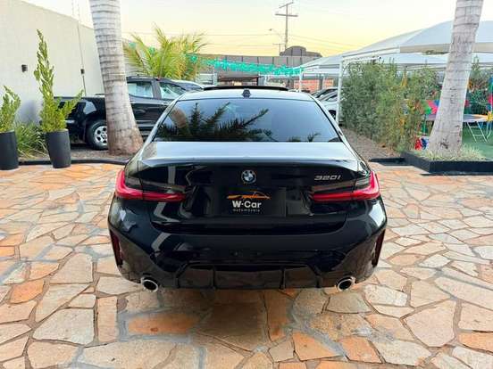 BMW-320i-2.0 16V TURBO FLEX M SPORT AUTOMÁTICO BMW-320i-2023