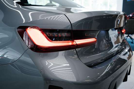 BMW-320i-2026