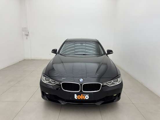 BMW-320i-2.0 16V TURBO GASOLINA 4P AUTOMÁTICO BMW-320i-2013
