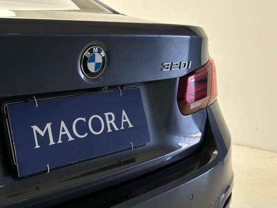 BMW-320i-2.0 SPORT GP 16V TURBO ACTIVE FLEX 4P AUTOMÁTICO BMW-320i-2018
