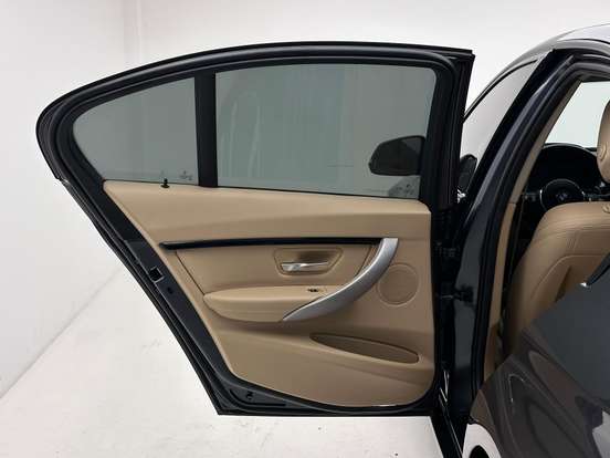 BMW-320i-2.0 SPORT GP 16V TURBO ACTIVE FLEX 4P AUTOMÁTICO BMW-320i-2018