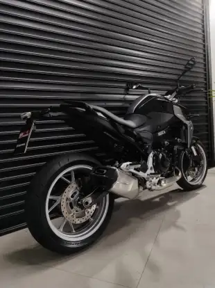 BMW-F 900 R SPORT-2023