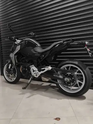 BMW-F 900 R SPORT-2023