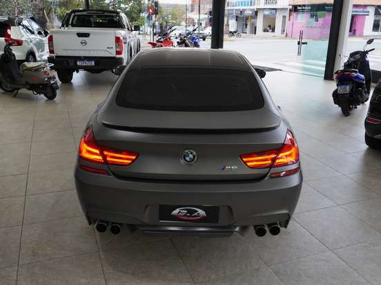 BMW-M6-4.4 GRAN COUPÉ V8 32V GASOLINA 4P AUTOMÁTICO BMW-M6-2014