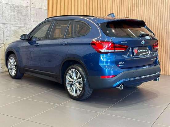BMW-X1-2021