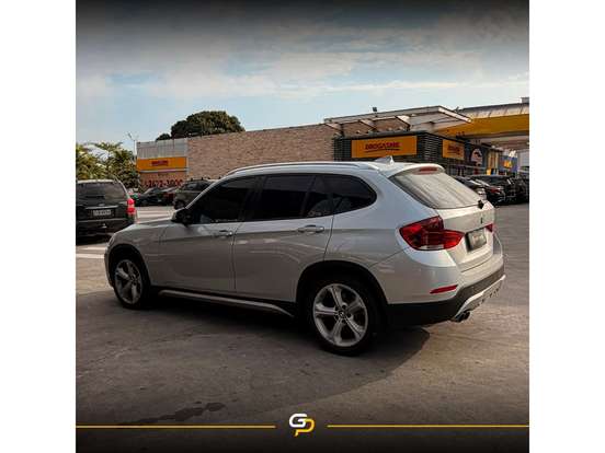 BMW-X1-2014