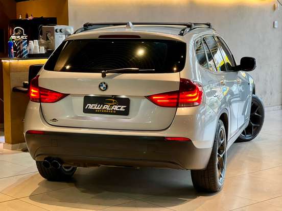 BMW-X1-2.0 18I 4X2 24V GASOLINA 4P AUTOMÁTICO BMW-X1-2010