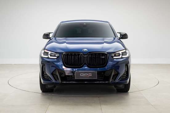 BMW-X4-2022