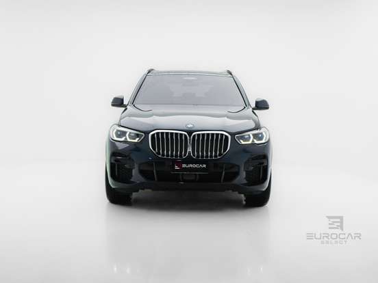 BMW-X5-2021