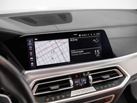 BMW-X5-2021