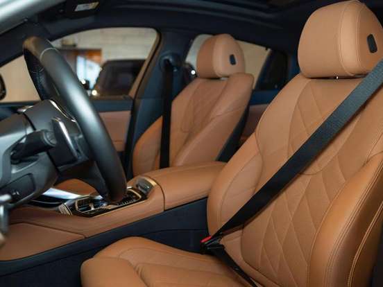 BMW-X6-3.0 TWINPOWER GASOLINA XDRIVE40I M SPORT AUTOMÁTICO BMW-X6-2023