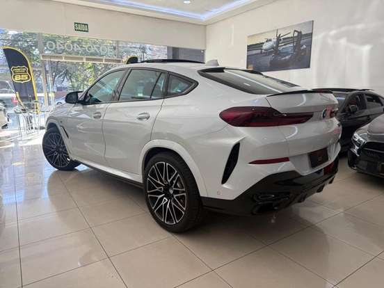 BMW-X6-2023