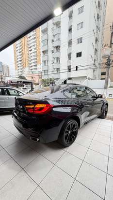 BMW-X6-4.4 50I 4X4 COUPÉ 8 CILINDROS 32V BI-TURBO GASOLINA 4P AUTOMÁTICO BMW-X6-2014