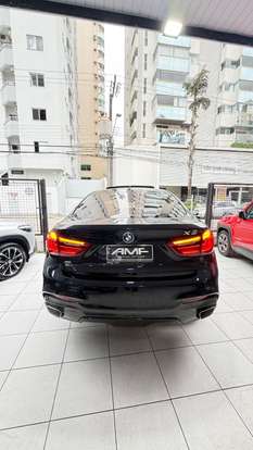 BMW-X6-4.4 50I 4X4 COUPÉ 8 CILINDROS 32V BI-TURBO GASOLINA 4P AUTOMÁTICO BMW-X6-2014