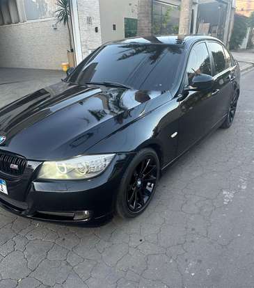 BMW-320i-2010