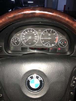 BMW-540i-2002